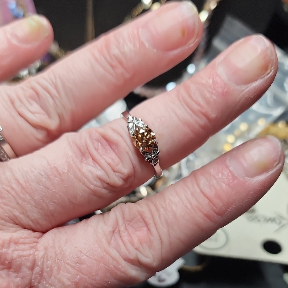 Elegant Silver and Gold Women's Ring